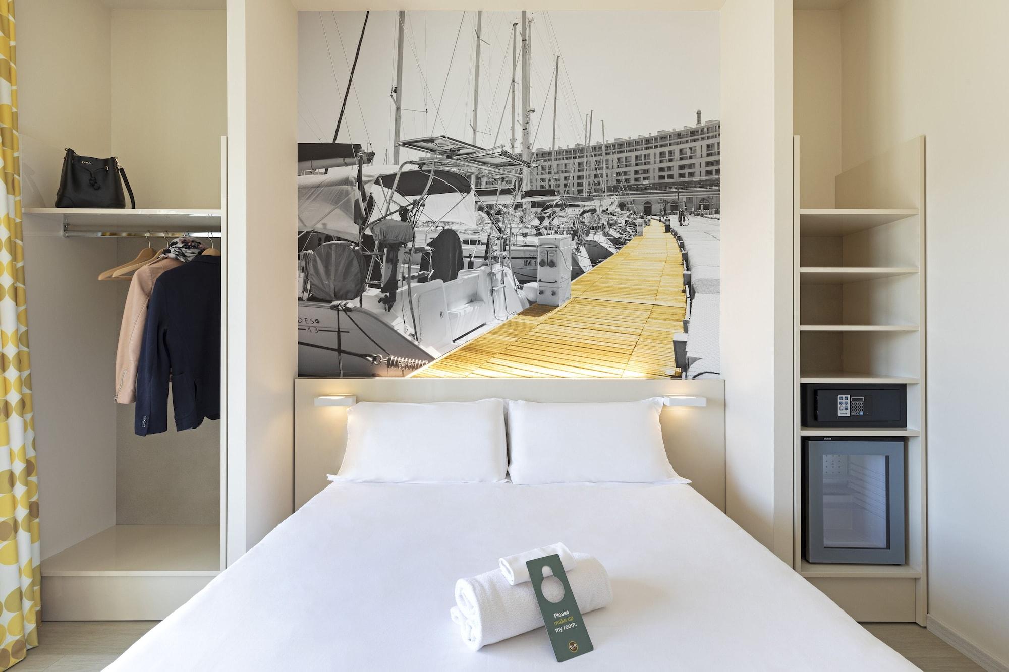 B&B Hotel Savona Exterior photo