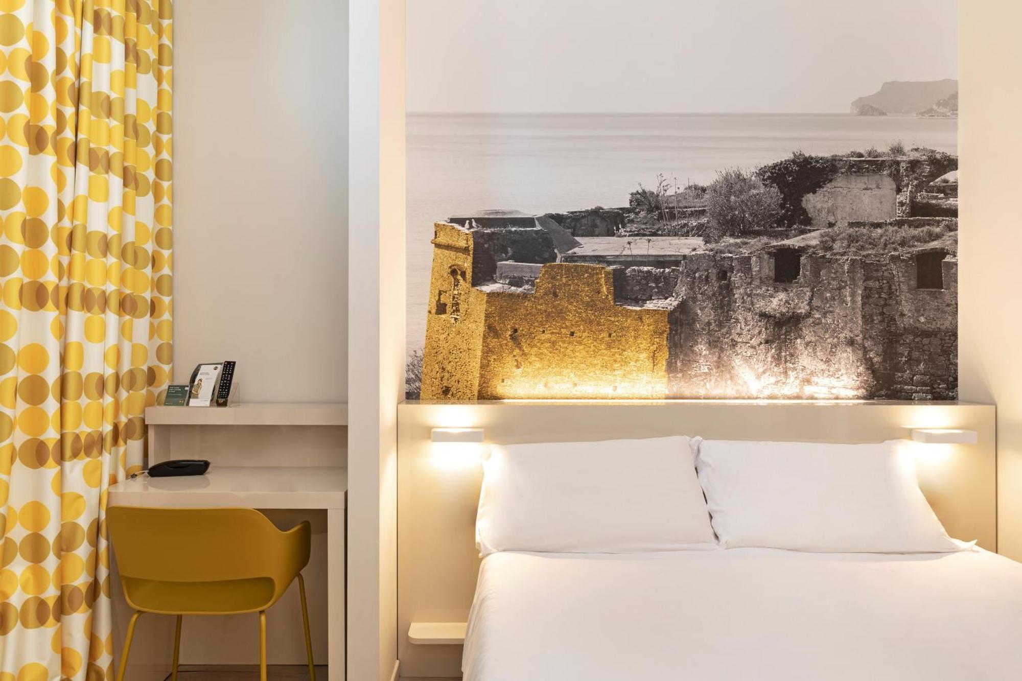 B&B Hotel Savona Exterior photo
