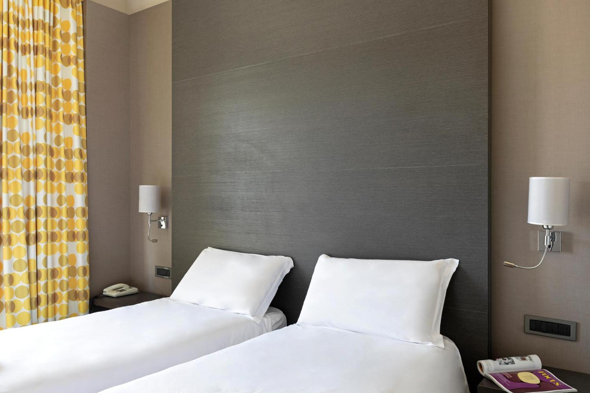 B&B Hotel Savona Exterior photo
